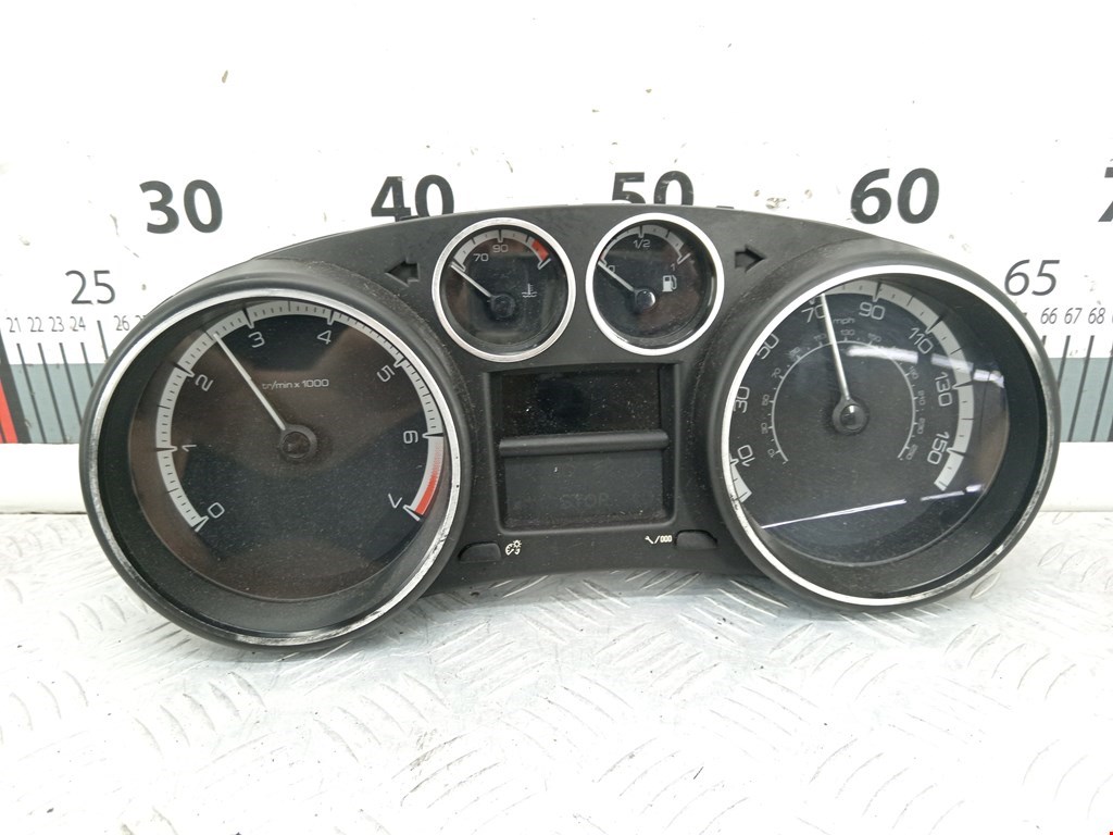 Панель приборов (щиток) PEUGEOT 308 2007-2015