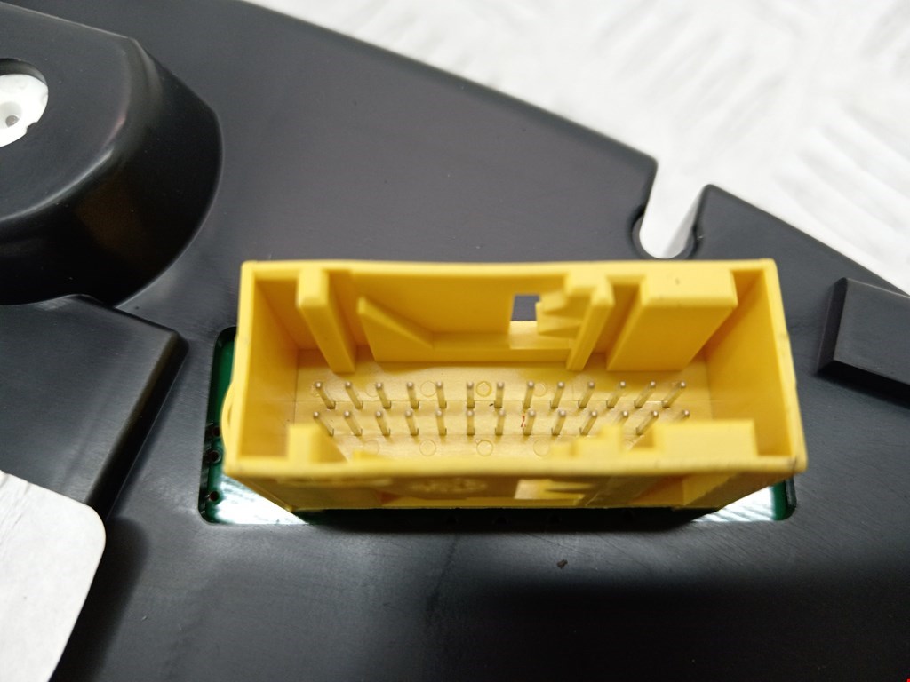 Панель приборов (щиток) PEUGEOT 308 2007-2015