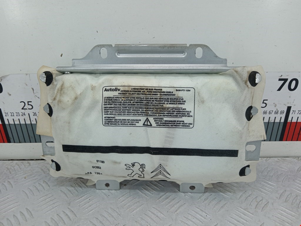 Подушка безопасности пассажирская (в торпедо) Peugeot 308 (2007-2015)