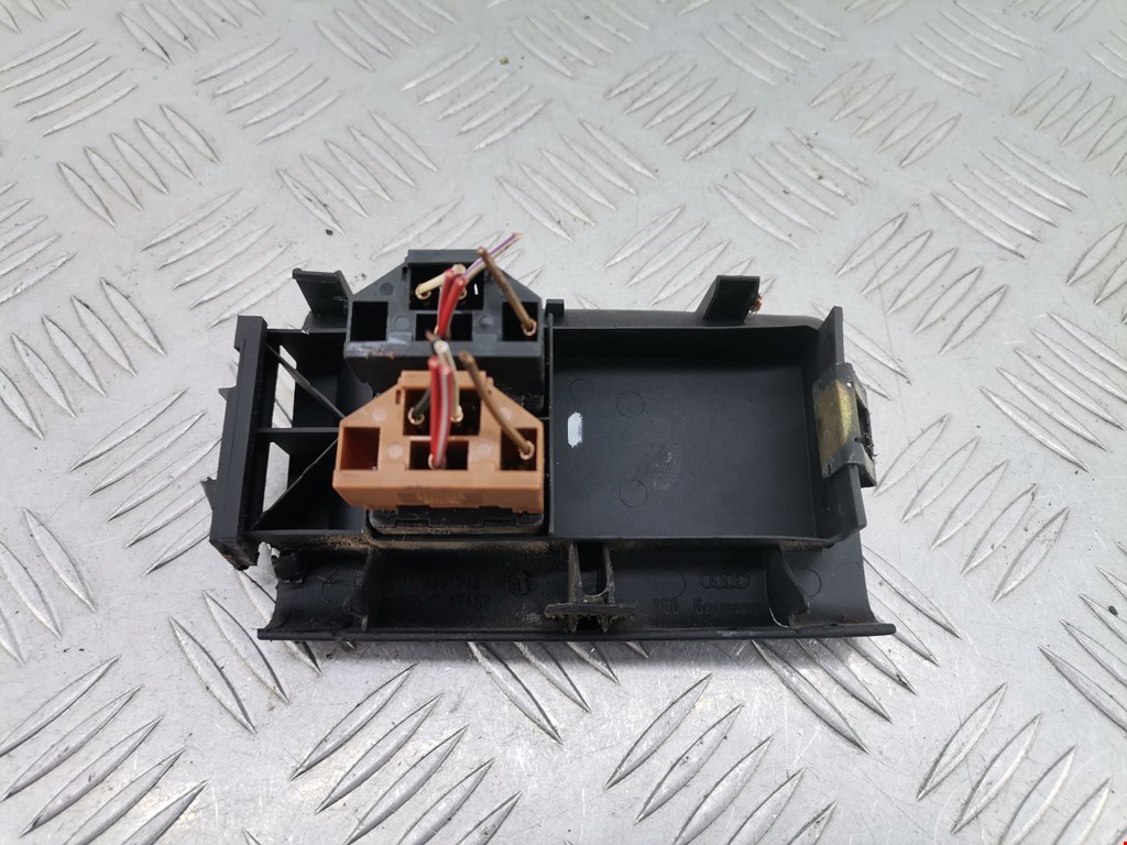 Блок управления стеклоподъемниками AUDI A4 B5 1995-2001