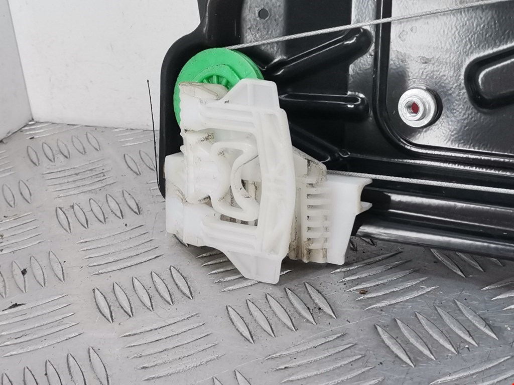 Стеклоподъемник задний правый LAND ROVER Range Rover Sport 2005-2013