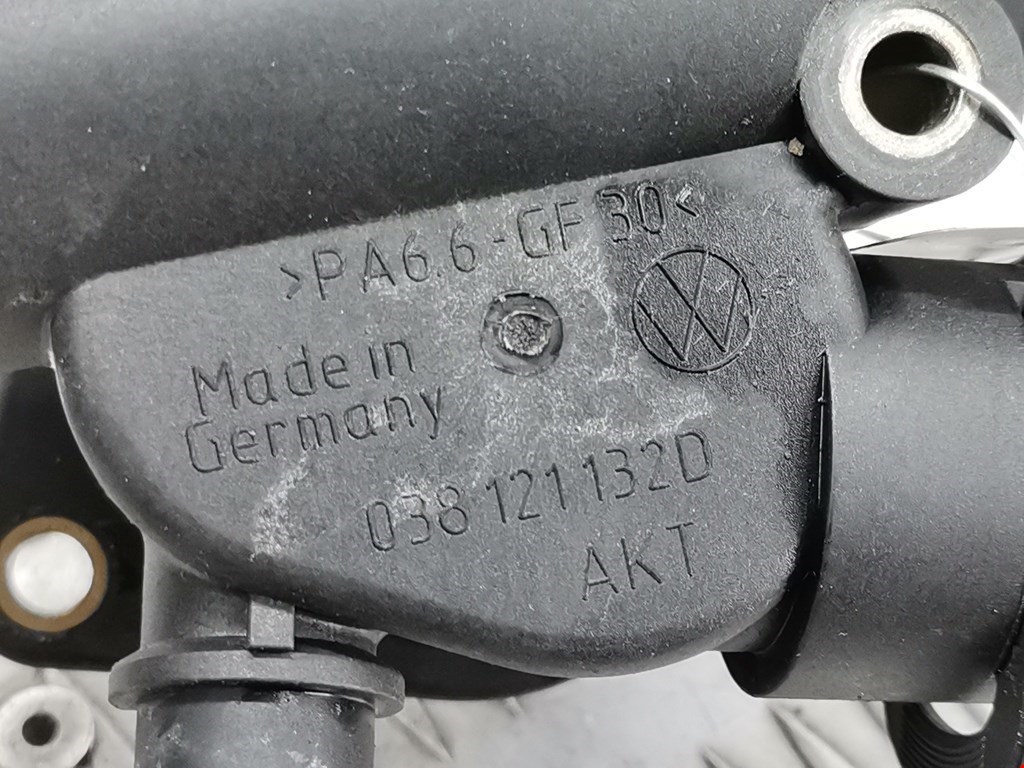 Тройник системы охлаждения VOLKSWAGEN Touran 2003-2010