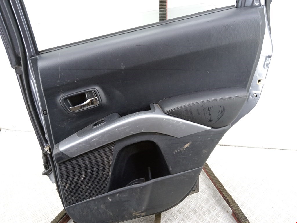Дверь задняя правая MITSUBISHI Outlander XL 2006-2012