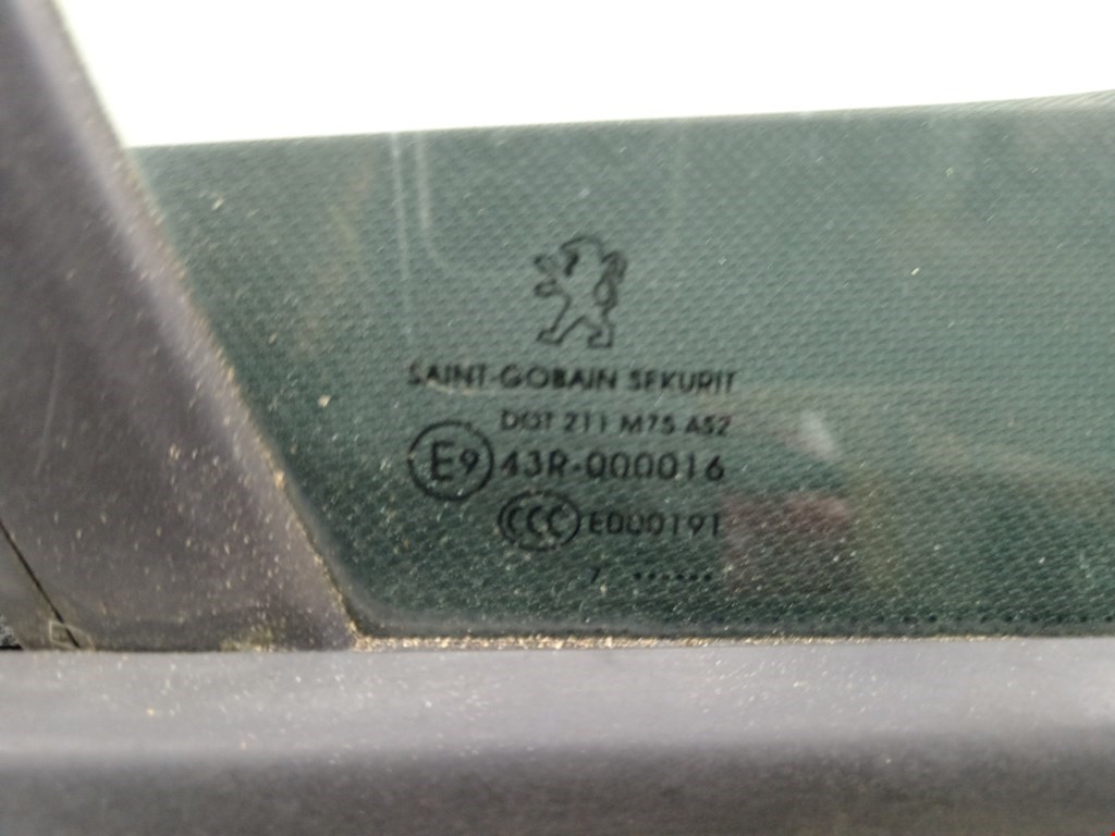 Дверь передняя правая PEUGEOT 308 2007-2015