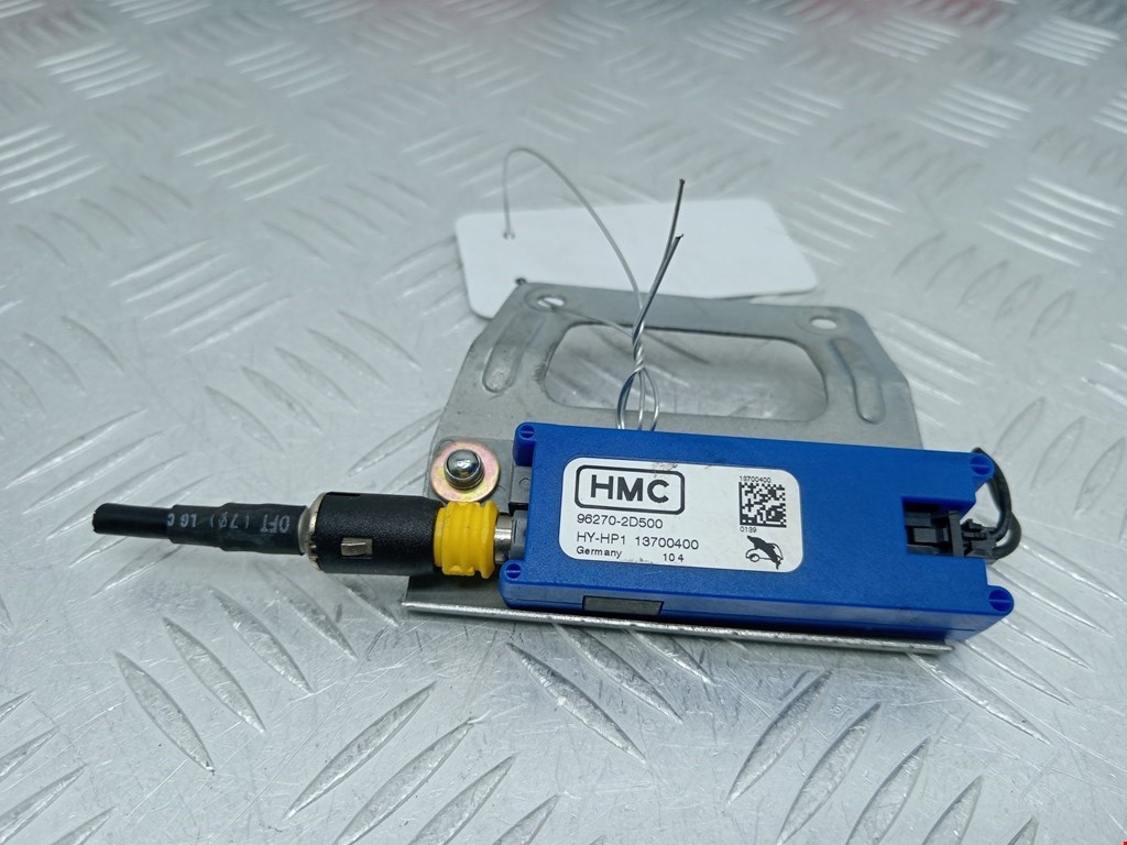 Усилитель антенны HYUNDAI Terracan 2001-2006