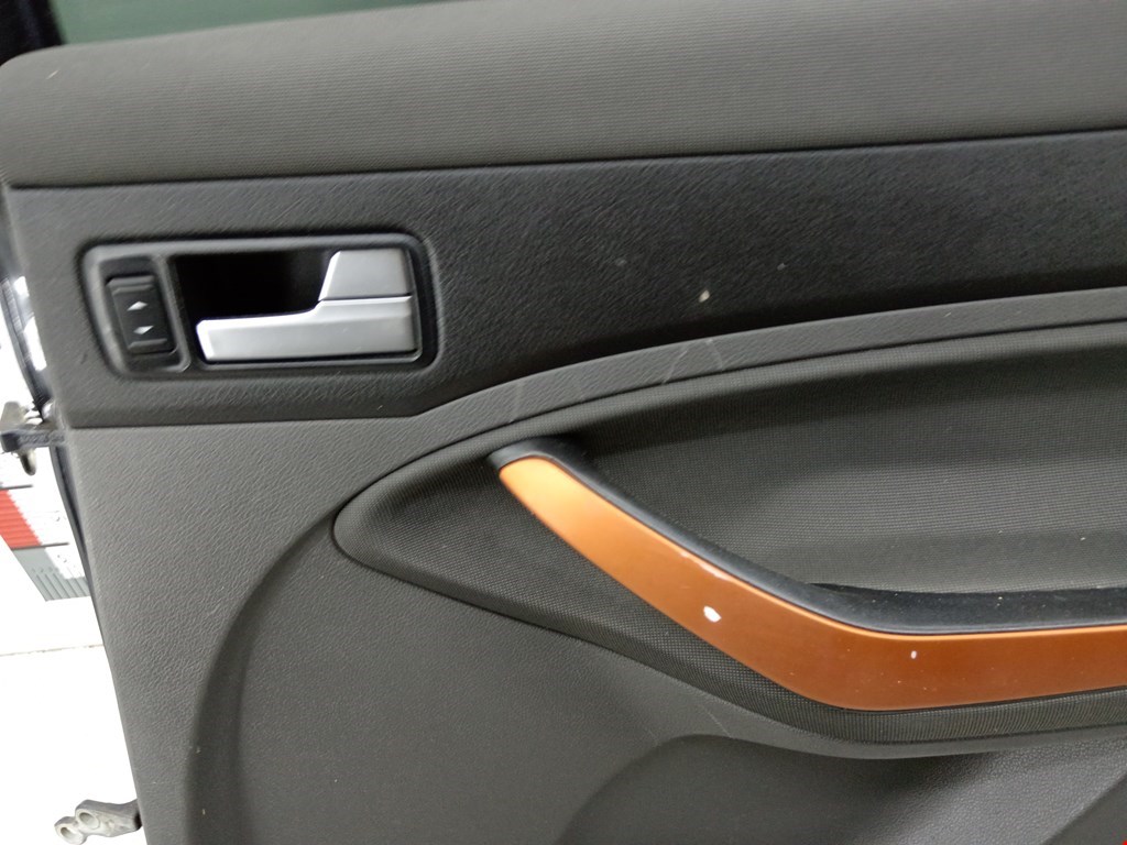 Дверь задняя правая FORD Kuga 2008-2012