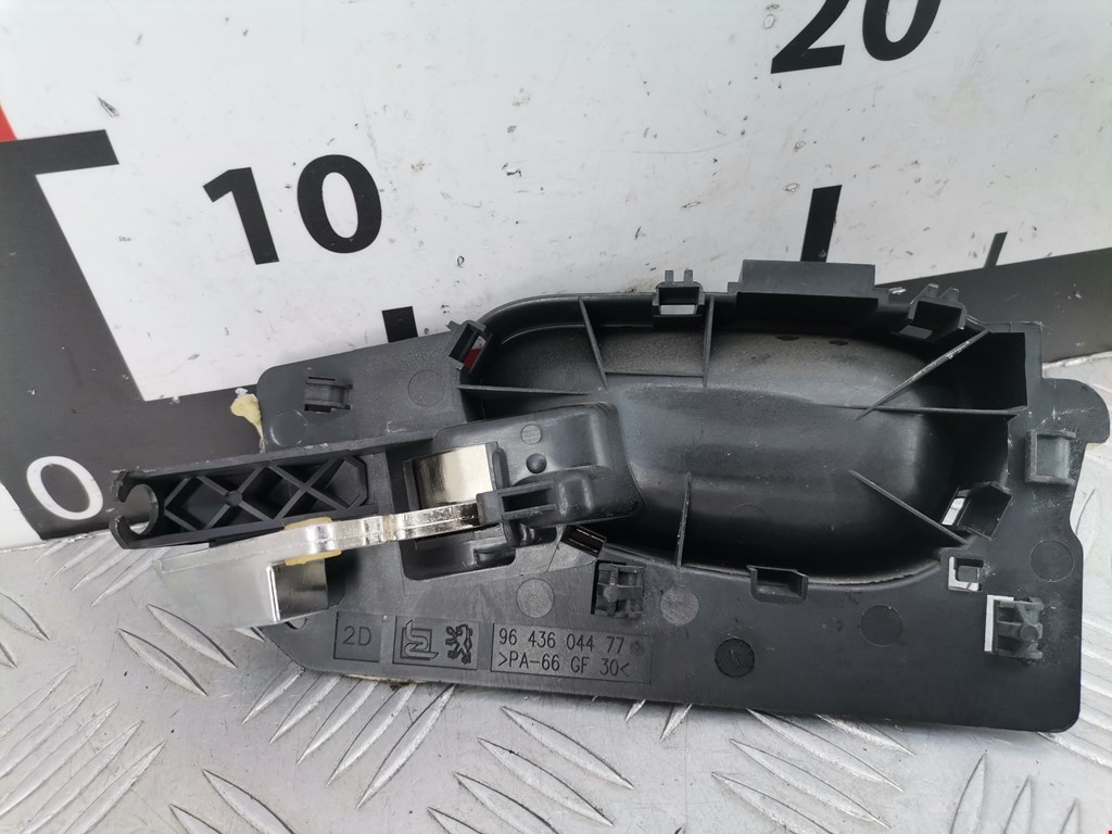 Ручка дверная задняя внутренняя правая PEUGEOT 307 2001-2008