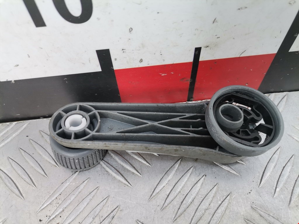 Ручка стеклоподъемника SKODA Fabia MK1 1999-2006