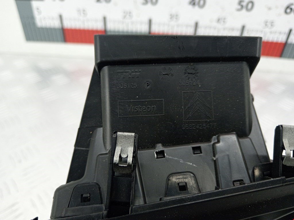 Дефлектор воздушный CITROEN C5 II 2007-2017