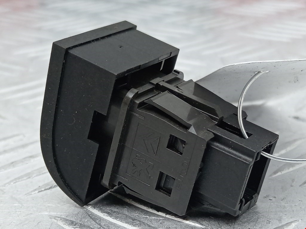 Кнопка центрального замка PEUGEOT 207 2006-2015