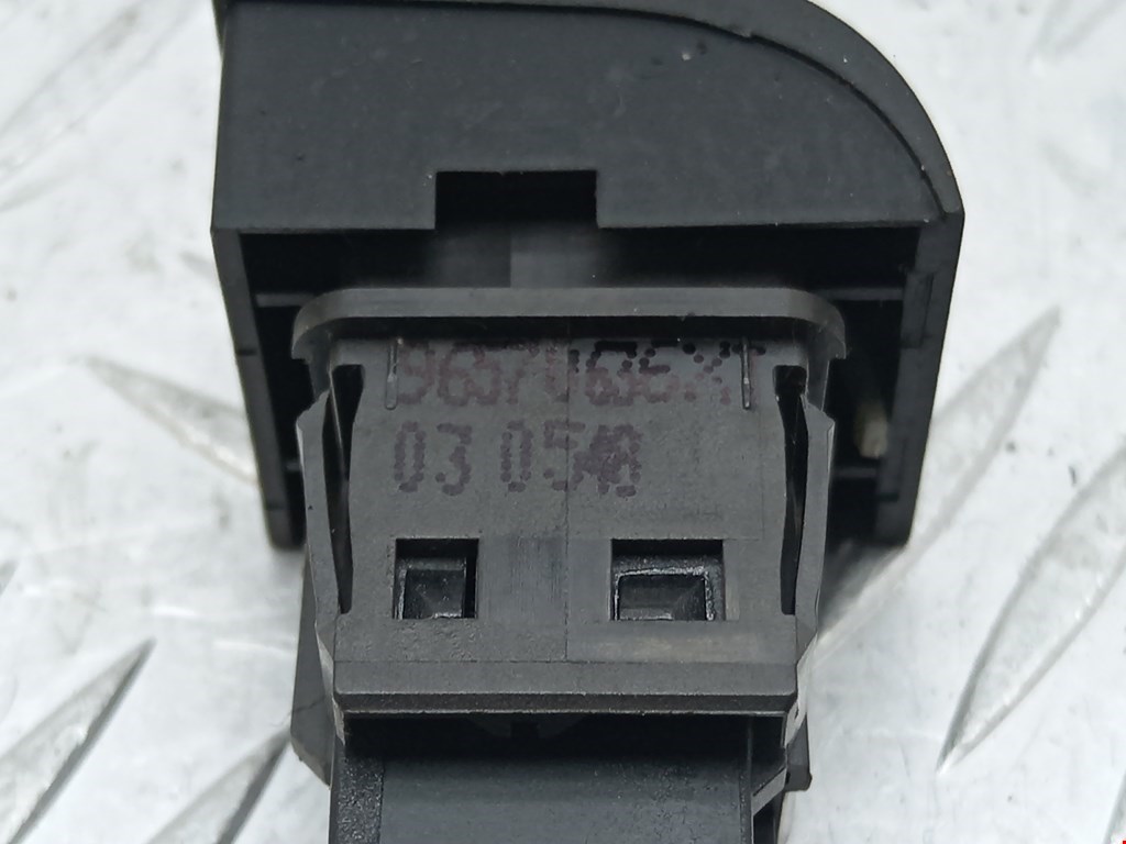 Кнопка центрального замка PEUGEOT 207 2006-2015