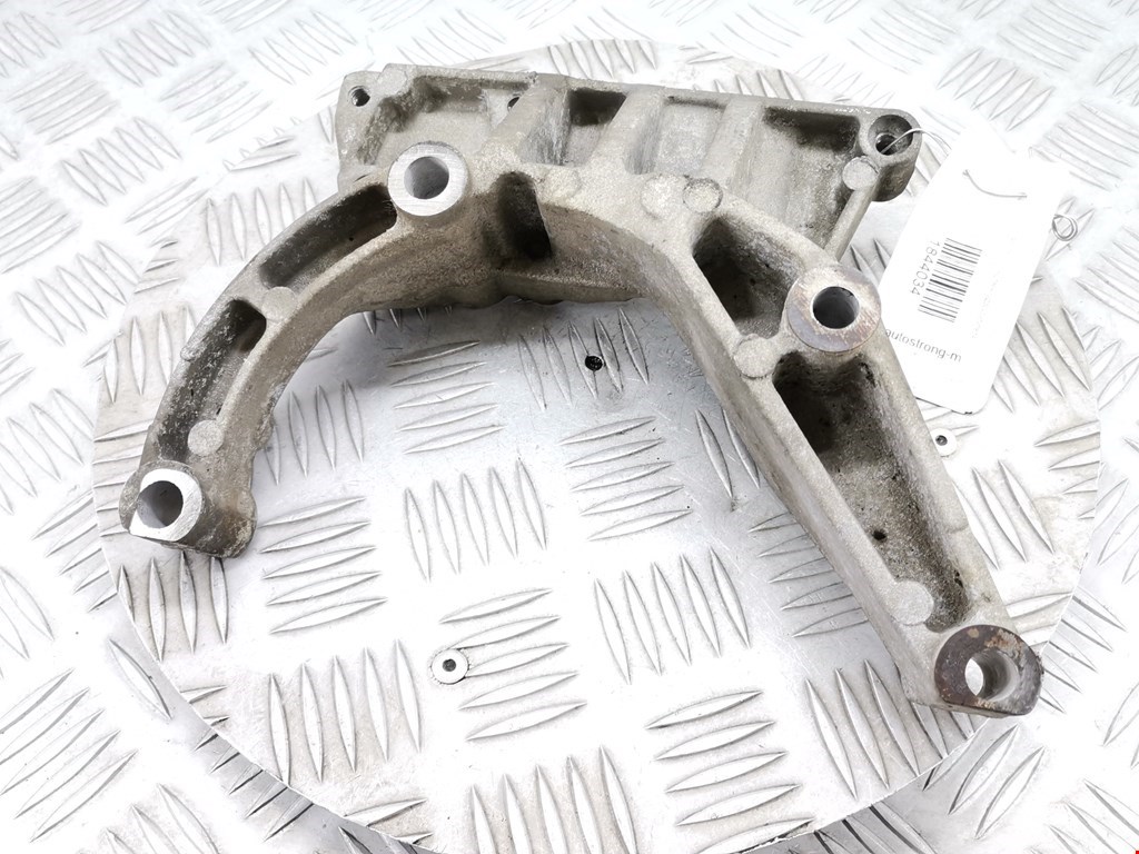 Кронштейн гидроусилителя FORD Cougar 1998-2002