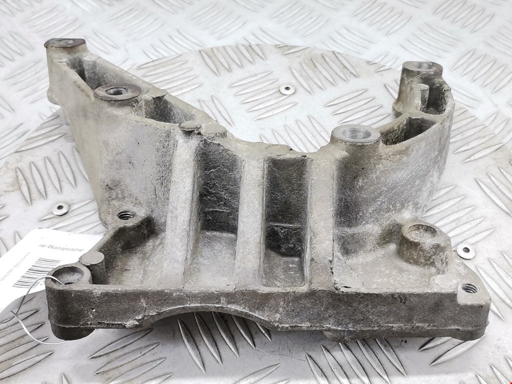 Кронштейн гидроусилителя FORD Cougar 1998-2002