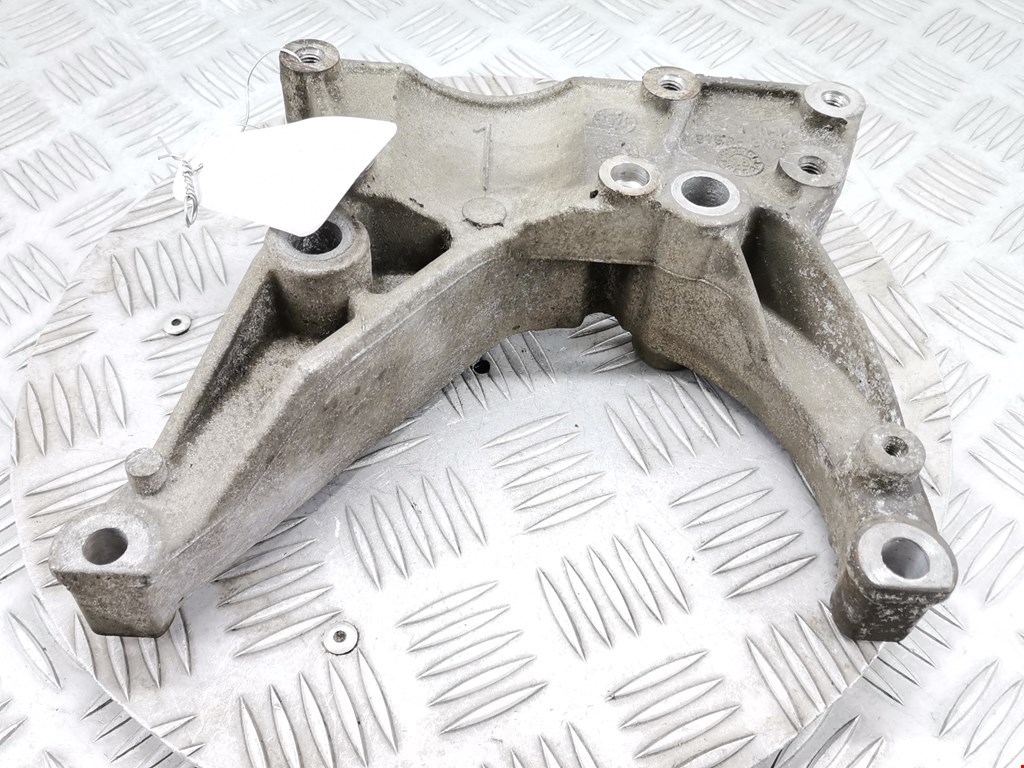 Кронштейн гидроусилителя FORD Cougar 1998-2002