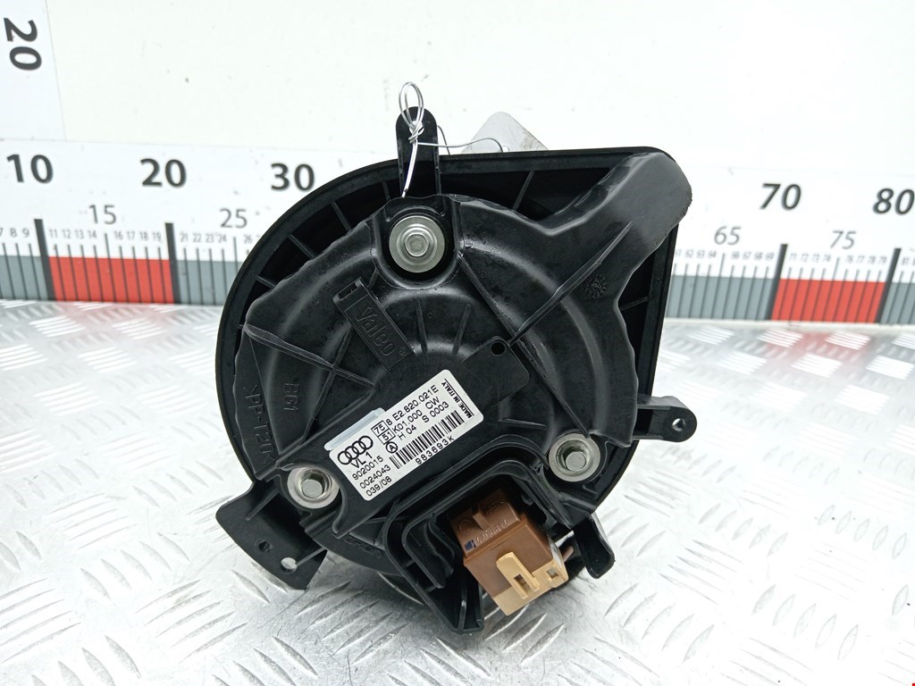 Моторчик (мотор) отопителя салона AUDI A4 B7 2004-2007