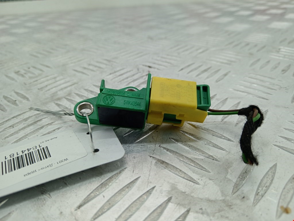 Датчик AIR BAG (подушек безопасности) AUDI A5 2007-2016