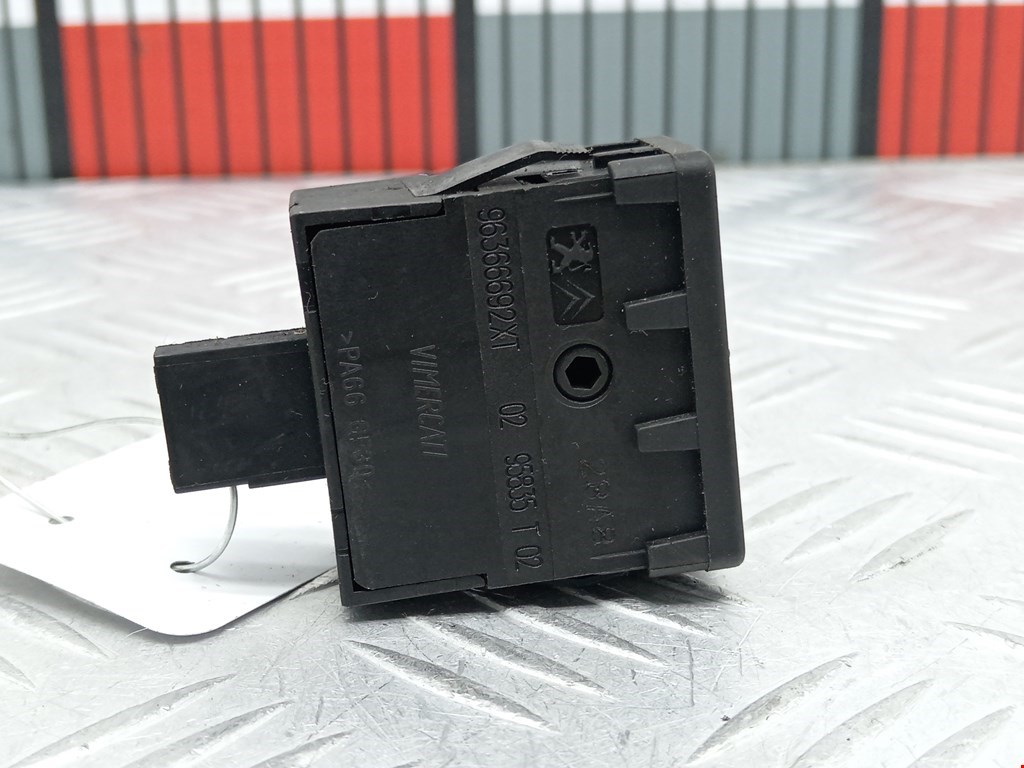 Кнопка корректора фар PEUGEOT 308 2007-2015