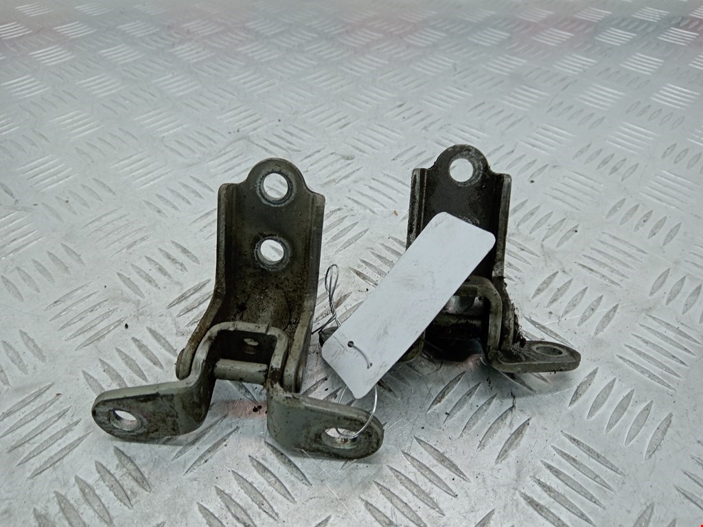 Петля двери передней левой Kia Carens 2 (UN) (2006-2012)