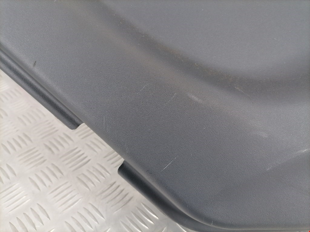 Обшивка двери задняя правая NISSAN Almera N16 2000-2006