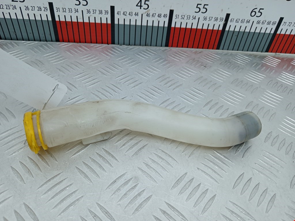 Горловина бачка омывателя Opel Corsa D (2006-2014)