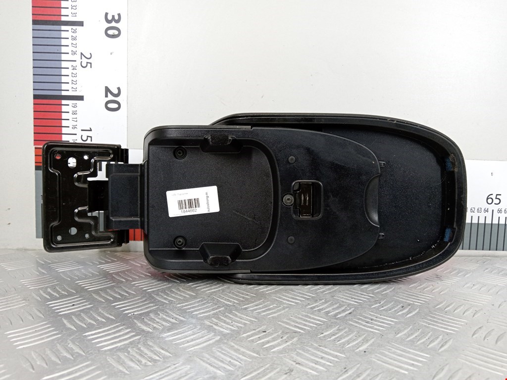 Подлокотник в салон FORD Kuga 2008-2012