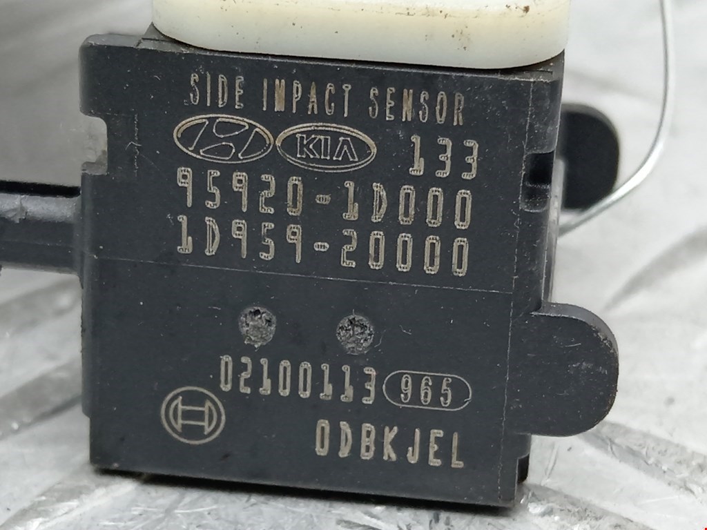 Датчик AIR BAG (подушек безопасности) KIA Carens 2006-2012