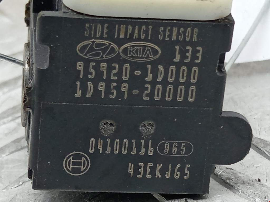 Датчик AIR BAG (подушек безопасности) KIA Carens 2006-2012