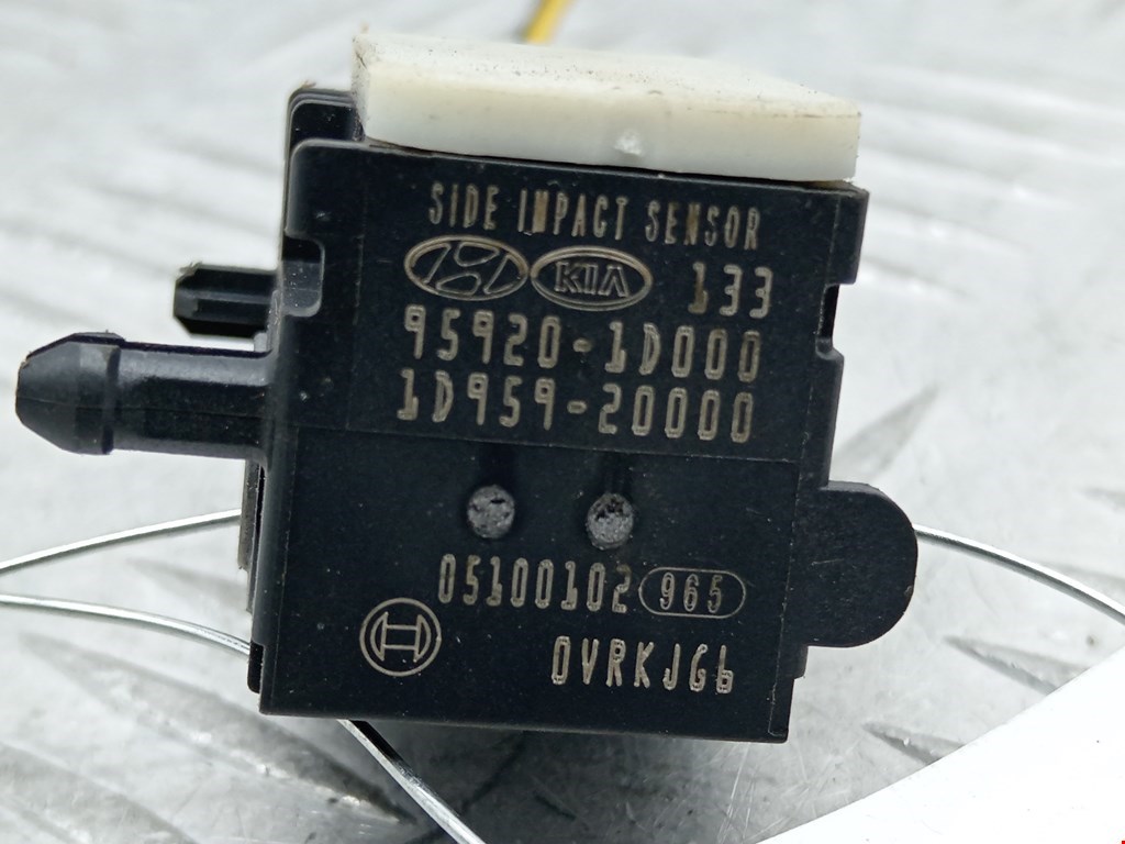 Датчик AIR BAG (подушек безопасности) KIA Carens 2006-2012