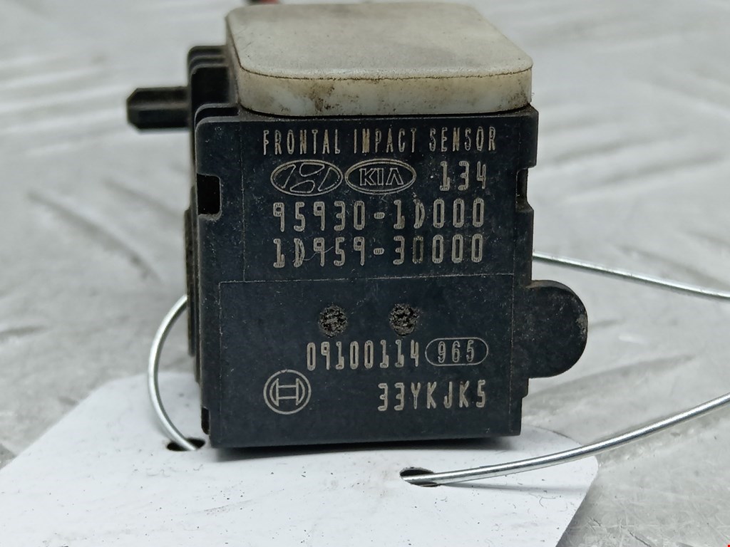 Датчик AIR BAG (подушек безопасности) KIA Carens 2006-2012