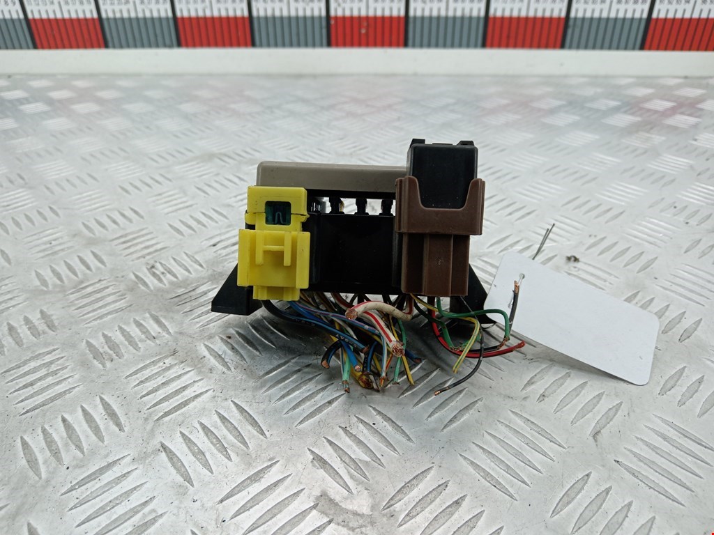 Датчик уровня в бачок омывателя SUZUKI Jimny 1998-2018