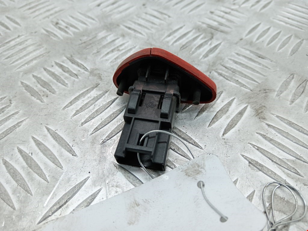 Кнопка аварийной сигнализации (аварийки) IVECO EuroCargo II 2003-2008