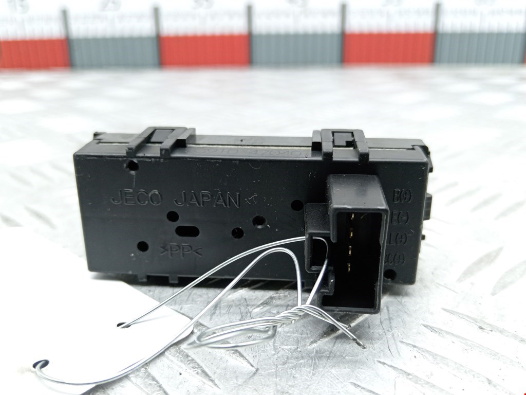 Часы TOYOTA Prius II XW20 2003-2012