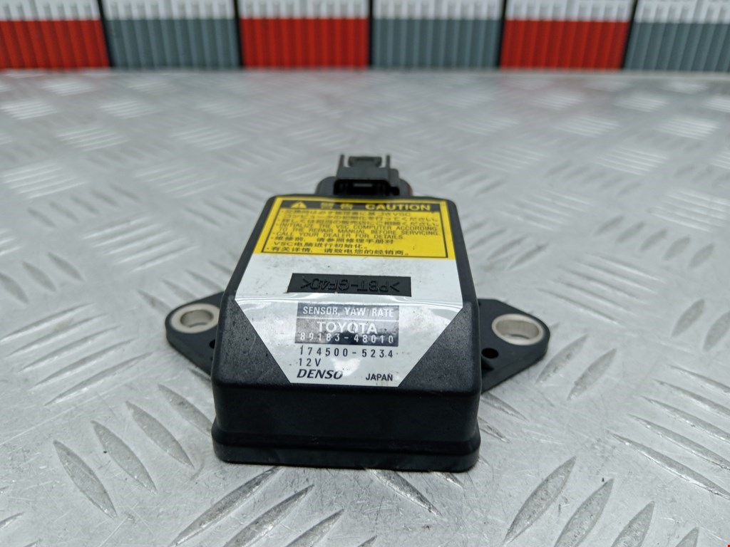 Датчик крена (наклона кузова) TOYOTA Prius II XW20 2003-2012