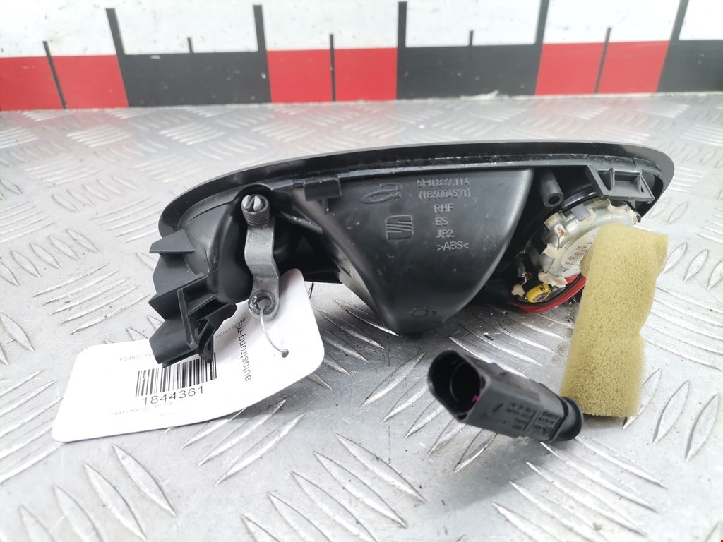 Ручка дверная задняя внутренняя правая SEAT Leon 2005-2012