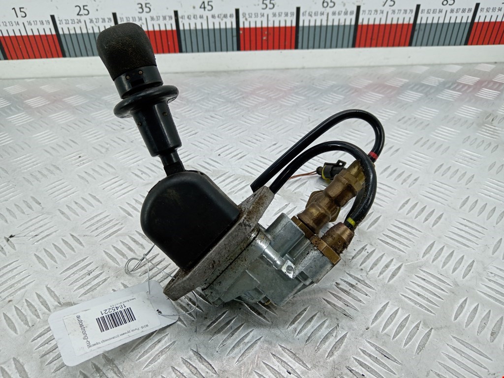 Рычаг стояночного тормоза (ручник) IVECO EuroCargo II 2003-2008