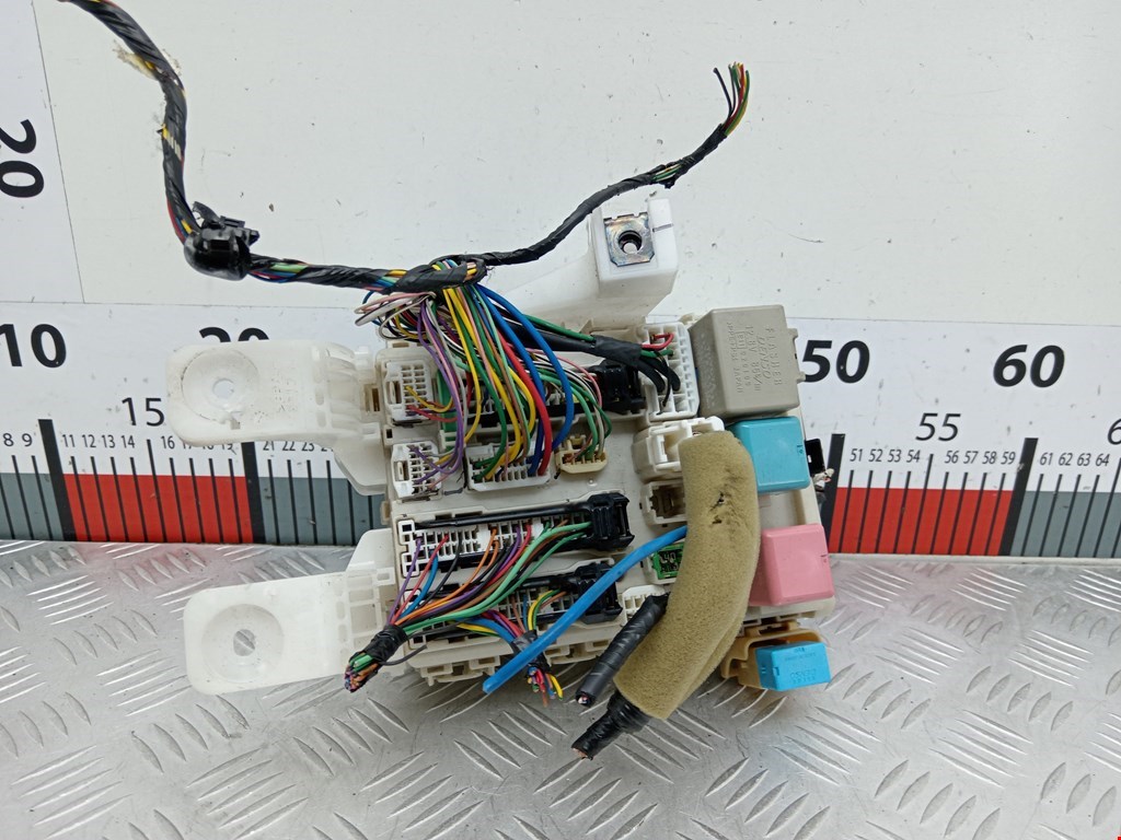 Блок реле TOYOTA Prius II XW20 2003-2012