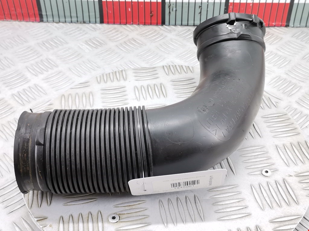 Патрубок воздушного фильтра OPEL Astra J 2009-2017