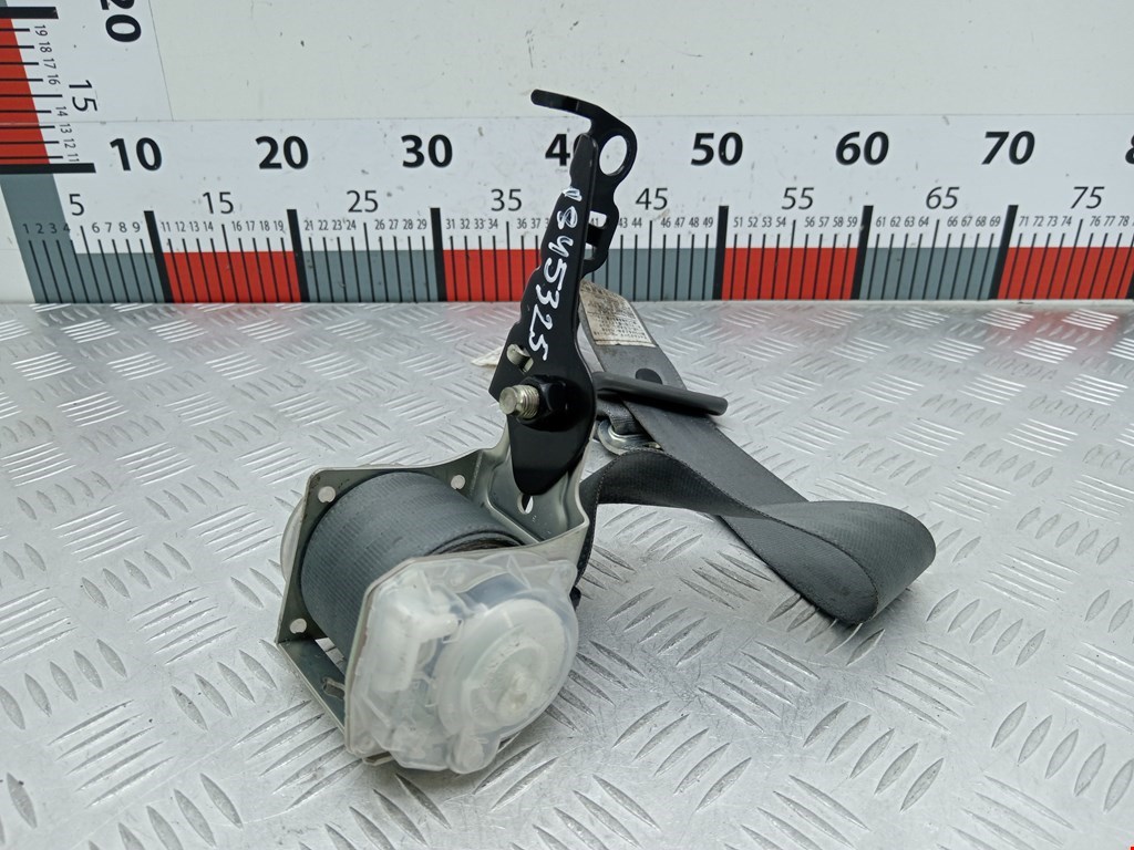 Ремень безопасности задний левый TOYOTA Prius II XW20 2003-2012