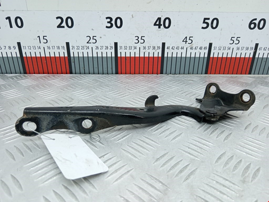Петля капота левая/правая TOYOTA Prius II XW20 2003-2012