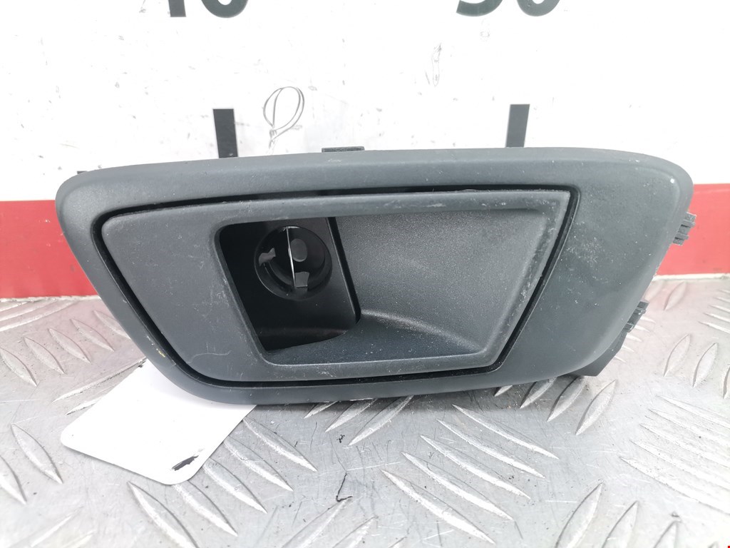 Ручка дверная задняя внутренняя правая FORD Fiesta 2008-2012