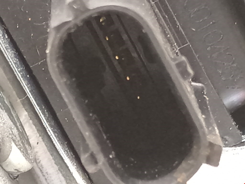 Датчик AIR BAG (подушек безопасности) TOYOTA Prius II XW20 2003-2012