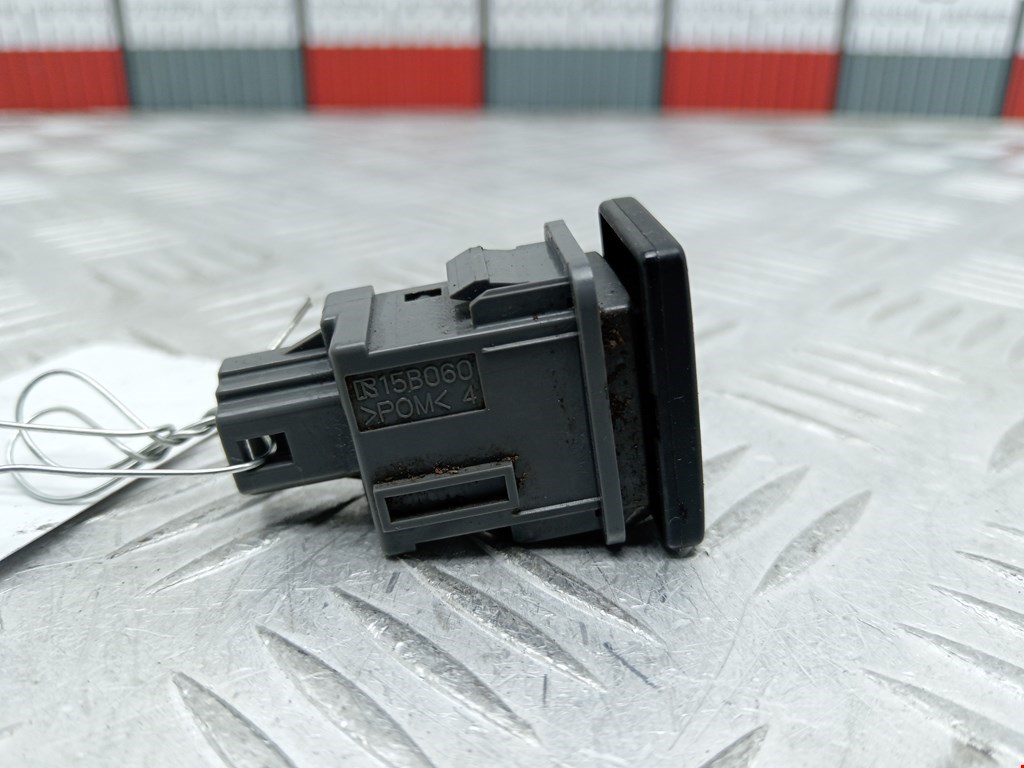 Кнопка многофункциональная TOYOTA Prius II XW20 2003-2012