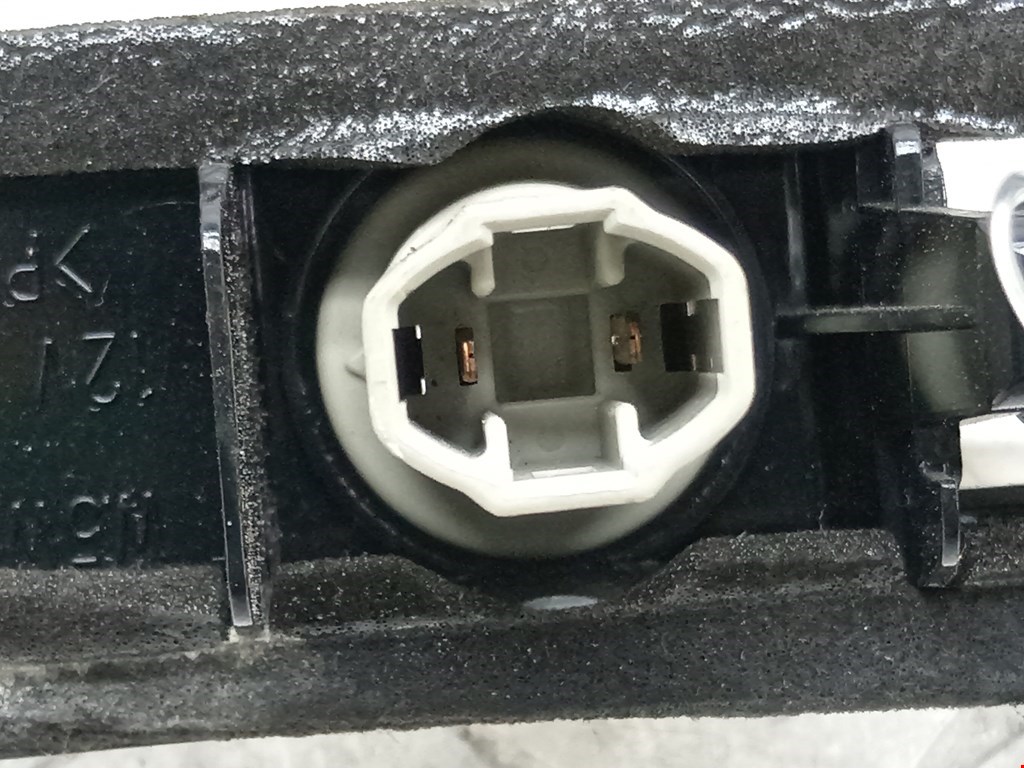 Фонарь подсветки номера TOYOTA Prius II XW20 2003-2012