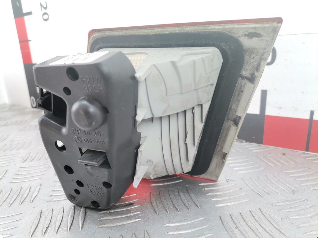 Фонарь задний внутренний левый BMW 3er E46 1998-2006