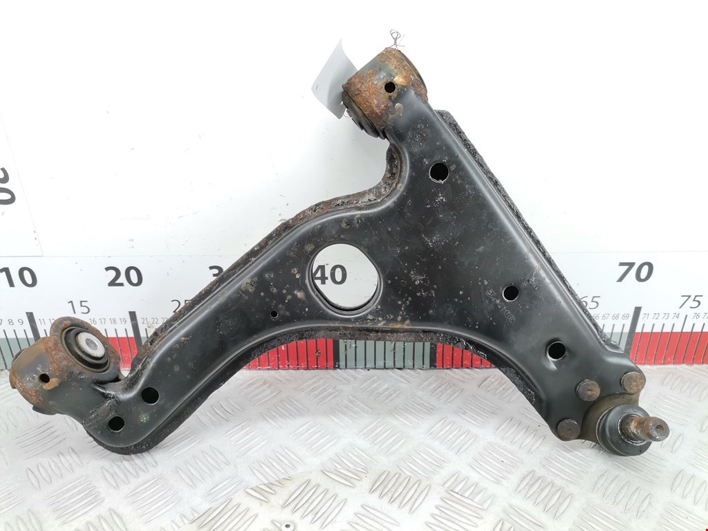 Рычаг передний правый OPEL Astra G 1998-2005