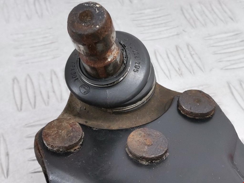 Рычаг передний правый OPEL Astra G 1998-2005