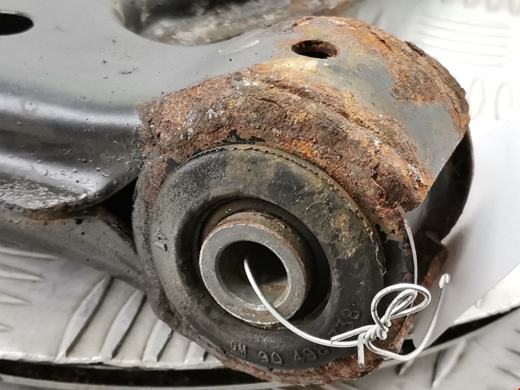 Рычаг передний правый OPEL Astra G 1998-2005