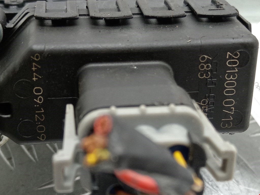 Стеклоподъемник передний правый OPEL Astra H/Family 2004-2015