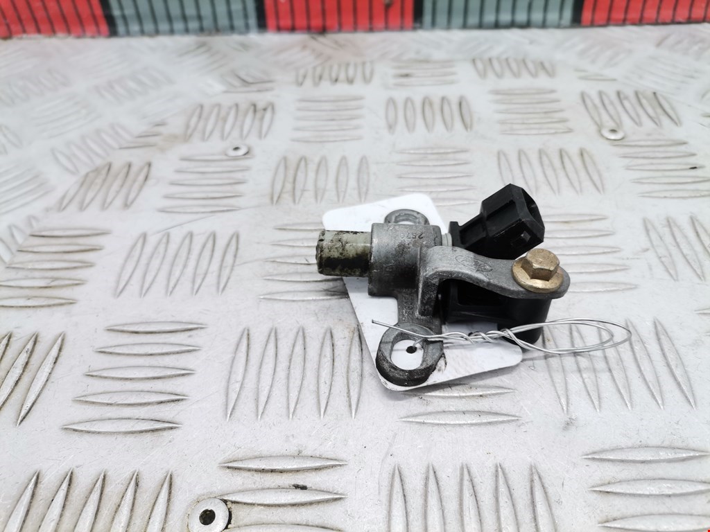 Датчик положения коленвала FORD Mondeo III 2000-2007