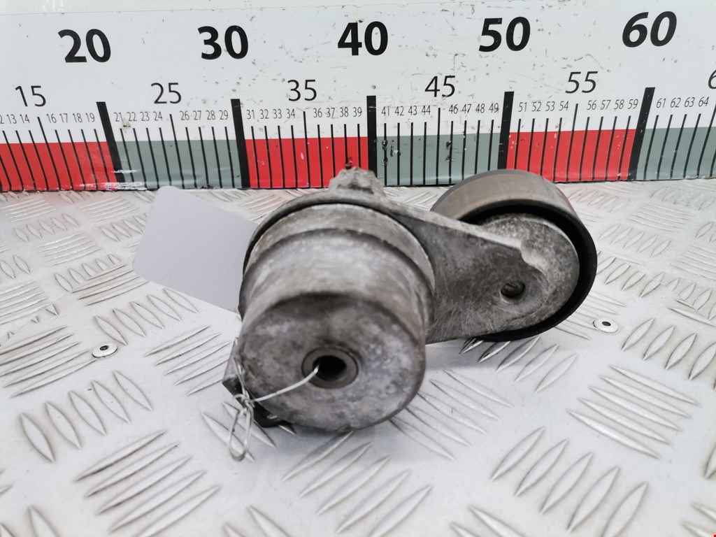 Натяжитель ремня генератора (приводного поликлинового ремня Opel Astra J (2009-2018)